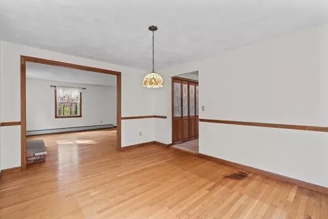 30 Searle St, Georgetown, MA 01833 photo 12
