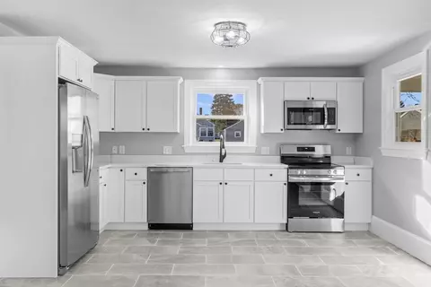 Kitchen - 79 Middle Rd, Acushnet, MA 02743 photo 1 of 1