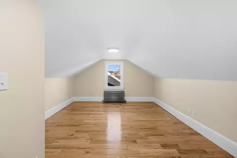 Bedroom - 79 Middle Rd, Acushnet, MA 02743 photo 3 of 5