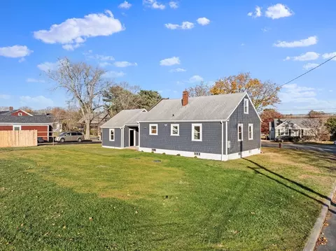 Exterior - 79 Middle Rd, Acushnet, MA 02743 photo 7 of 7