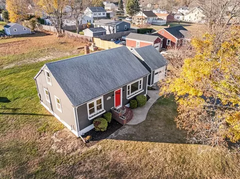 View/Area - 79 Middle Rd, Acushnet, MA 02743 photo 1 of 4