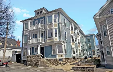 25 Portland St, Haverhill, MA 01830
