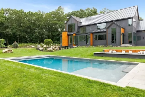 105 Centre St, Dover, MA 02030 photo 32