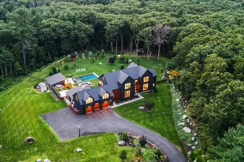 105 Centre St, Dover, MA 02030 photo 42