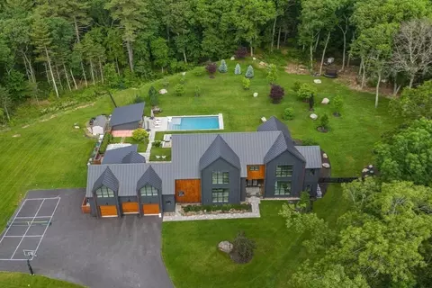 105 Centre St, Dover, MA 02030 photo 31