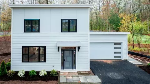 811 Burts Pit Rd, Northampton, MA 01060