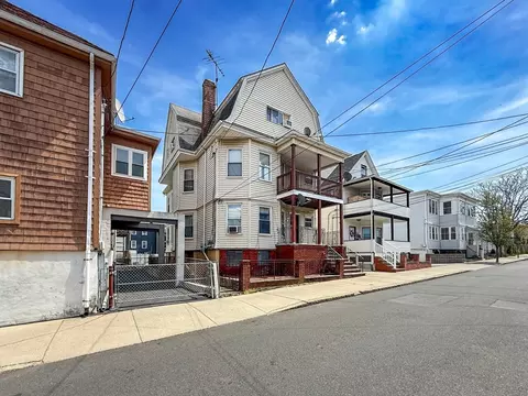 10 Walden St, Revere, MA 02151
