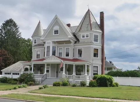 120 W Silver St, Westfield, MA 01085