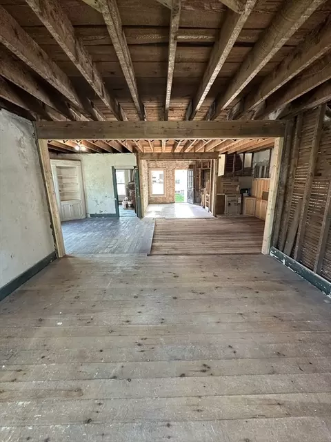 23 E Myrtle St, Orange, MA 01364 photo 9
