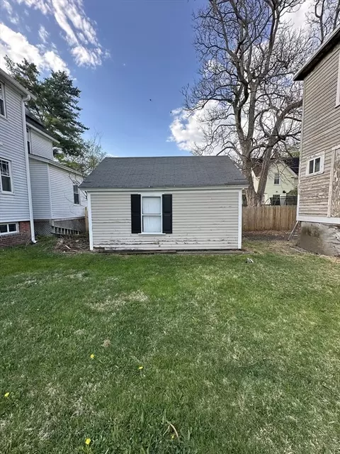 23 E Myrtle St, Orange, MA 01364 photo 25