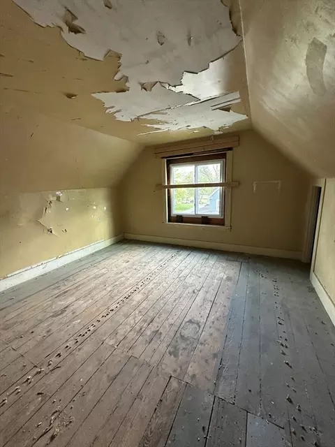 23 E Myrtle St, Orange, MA 01364 photo 19