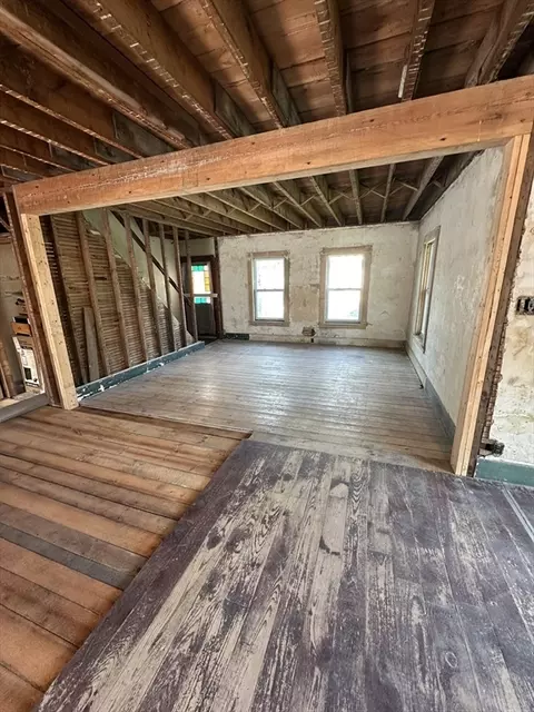 23 E Myrtle St, Orange, MA 01364 photo 4