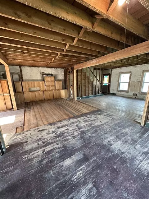 23 E Myrtle St, Orange, MA 01364 photo 5