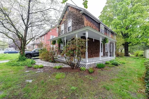 99 Lake St, Northampton, MA 01062