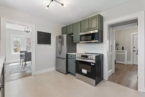 33 Derryfield Ave, Springfield, MA 01118 photo 18