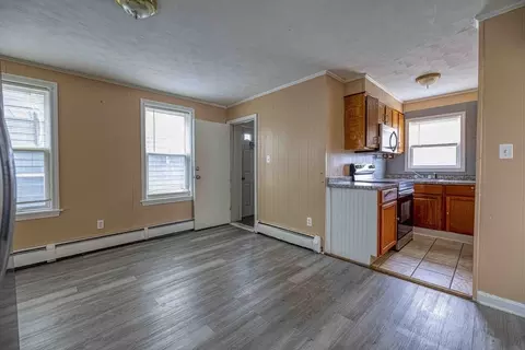 47 Mulberry St, Fall River, MA 02721 photo 4