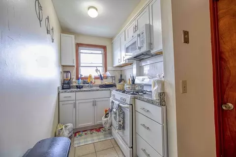 47 Mulberry St, Fall River, MA 02721 photo 22