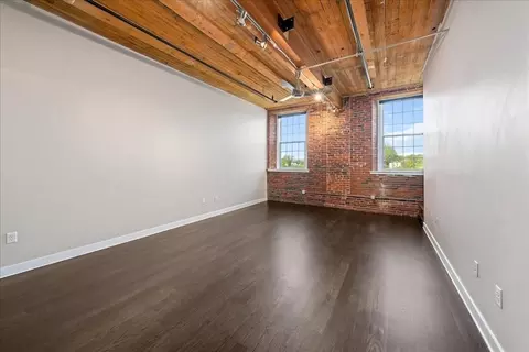 130 John St #143, Lowell, MA 01852 photo 3