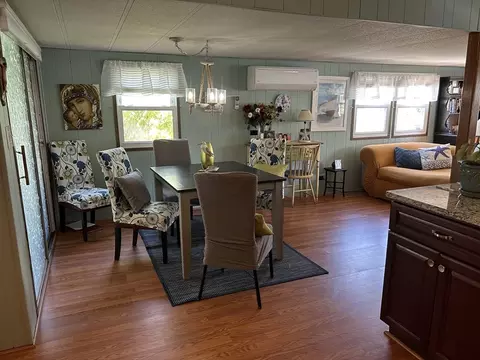 54 Redwood Dr, Halifax, MA 02338