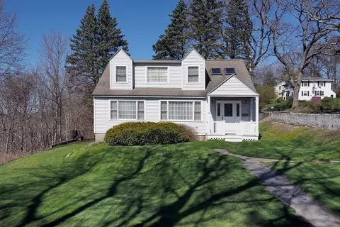 451 Wilson St, Clinton, MA 01510