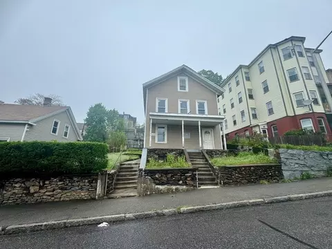 21 Shelby St, Worcester, MA 01605 photo 4