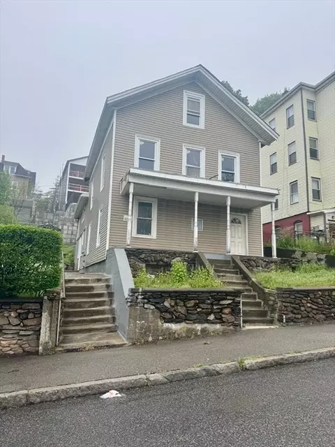 21 Shelby St, Worcester, MA 01605 photo 3
