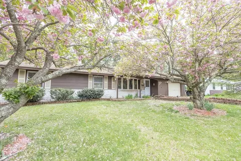 52 Stella Rd, Bellingham, MA 02019