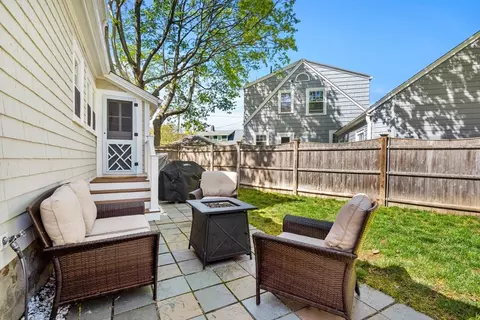 Exterior - 41 West St, Marblehead, MA 01945 photo 2 of 5