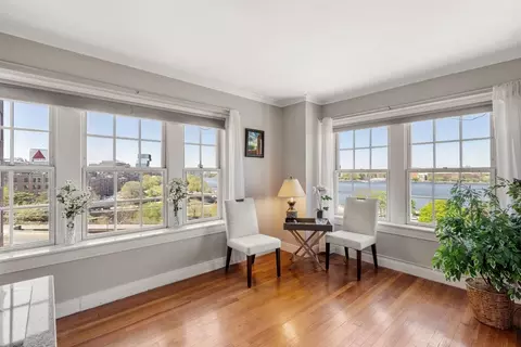 534 Beacon St #707, Boston, MA 02215