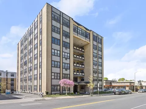340 Main St #502, Melrose, MA 02176