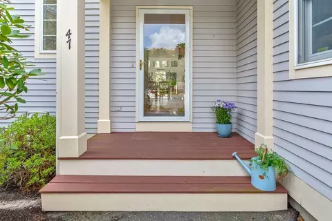47 Blue Spruce Way #47, Mashpee, MA 02649