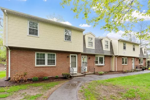 4 Nichols St #3, Jefferson, MA 01522