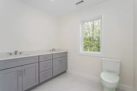 850 Pleasant St, Canton, MA 02021 photo 14