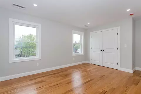 850 Pleasant St, Canton, MA 02021 photo 17