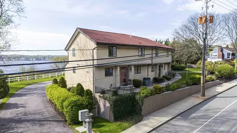 3850 N Main St #3850, Fall River, MA 02720