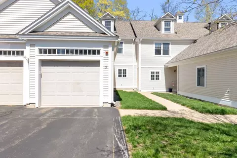 201 Central St #3, Georgetown, MA 01833 photo 2