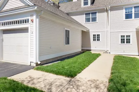 201 Central St #3, Georgetown, MA 01833 photo 3