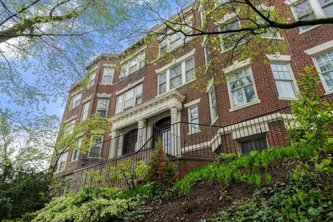 24 Addington Rd #3, Brookline, MA 02445