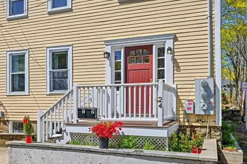24 Vestry St, Beverly, MA 01915