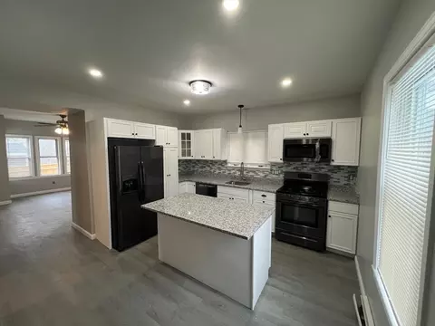 24 Montaup St, Fall River, MA 02724 photo 7