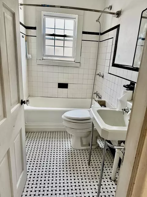 12 Alexander Rd, Worcester, MA 01606 photo 9