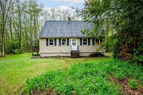 54 Number 10 Schoolhouse Rd, Charlton, MA 01507