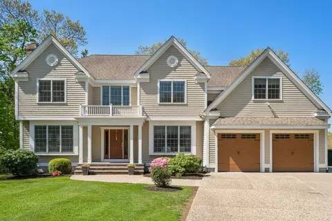 52 Hillcrest Pl, Westwood, MA 02090