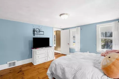 231 W Main St, Georgetown, MA 01833 photo 18