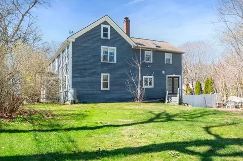 231 W Main St, Georgetown, MA 01833 photo 3