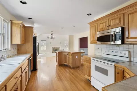 11 Maynard Rd, Berlin, MA 01503 photo 12