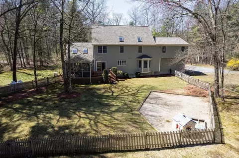 11 Maynard Rd, Berlin, MA 01503 photo 34