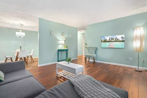 272 Albion St #2, Wakefield, MA 01880