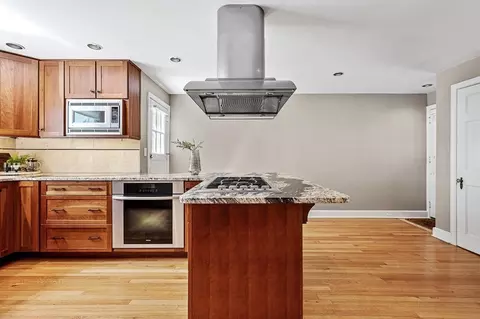 31 Otsego Rd, Worcester, MA 01609 photo 12