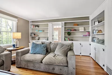 31 Otsego Rd, Worcester, MA 01609 photo 5